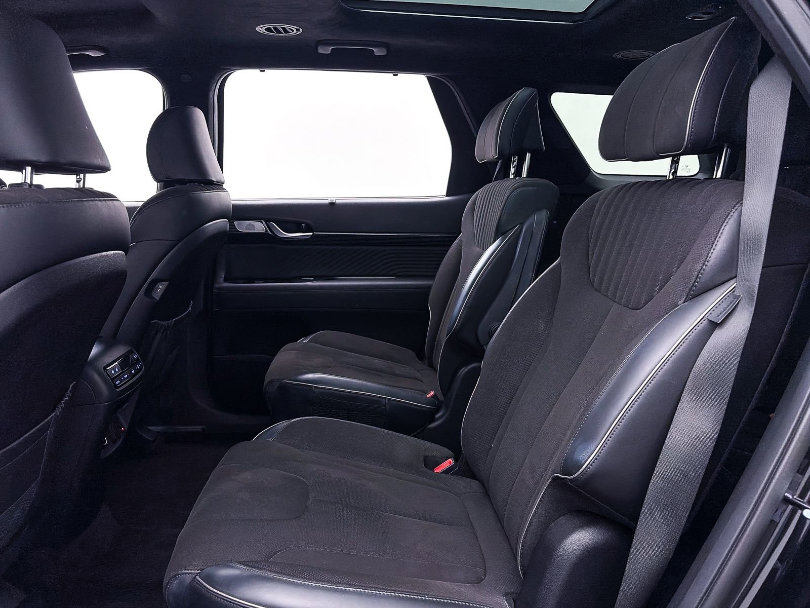 Used 2024 Hyundai Palisade Calligraphy image 46