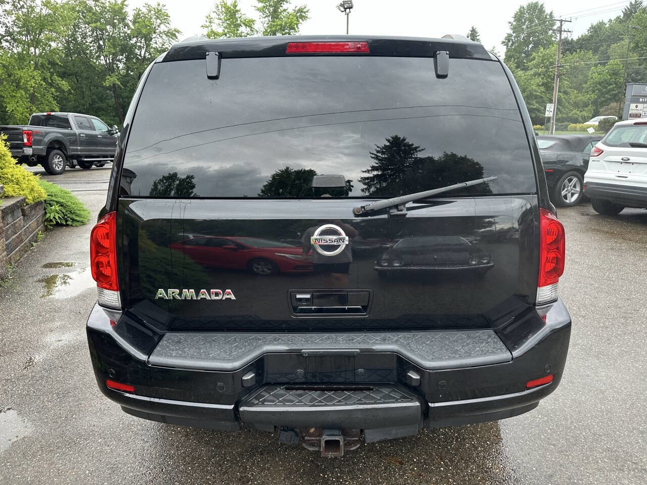 Used 2012 Nissan Armada SV image 5