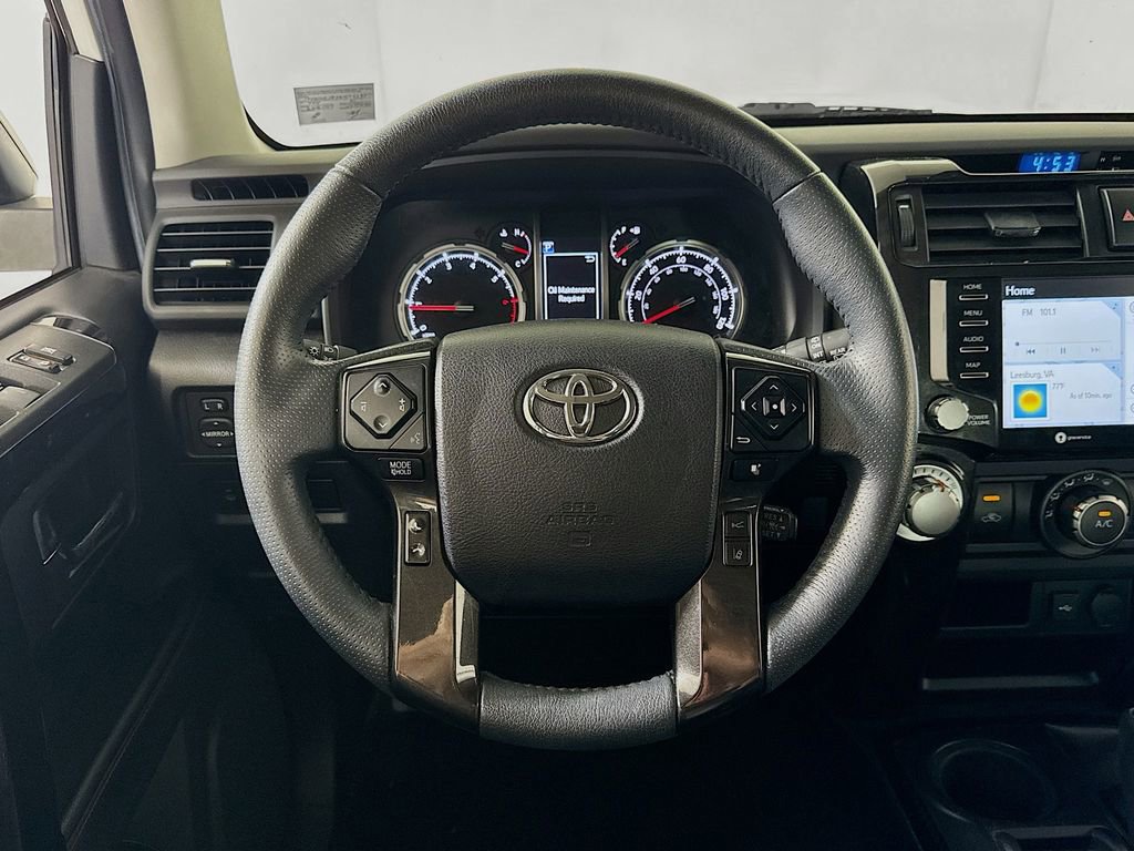 Used 2021 Toyota 4Runner Venture w/ Moonroof Package AWD/4WD image 11