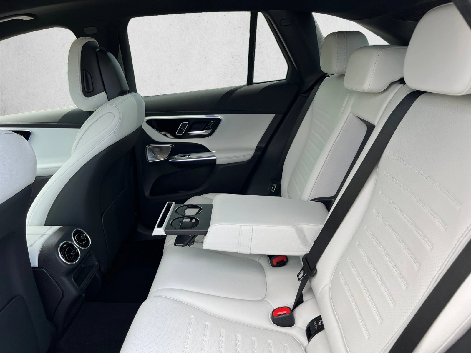 New 2026 Mercedes-Benz GLC 300 4MATIC image 17