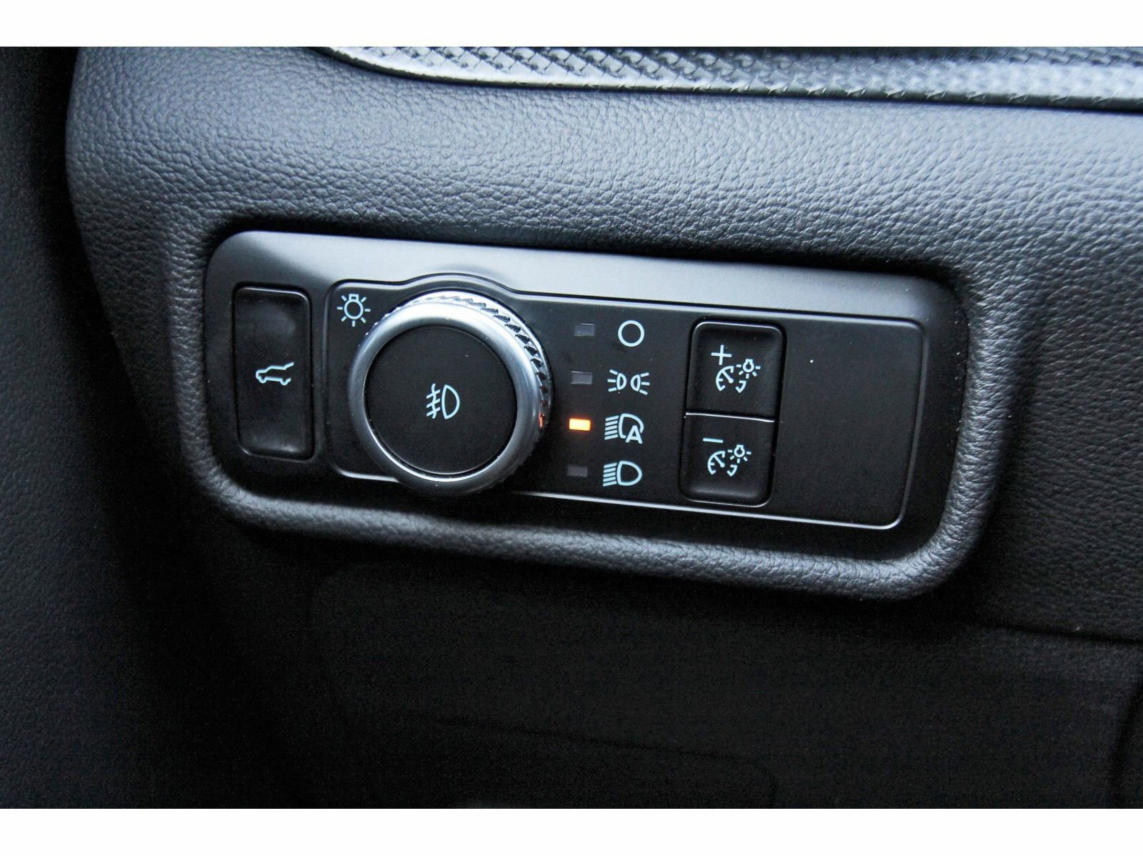 Used 2023 Ford Explorer ST-Line w/ Class IV Trailer Tow Package image 23