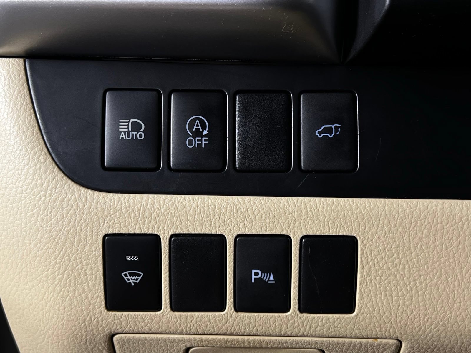 Certified 2017 Toyota Highlander Limited FWD image 24