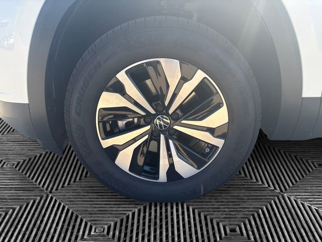 New 2026 Volkswagen Atlas SE image 14