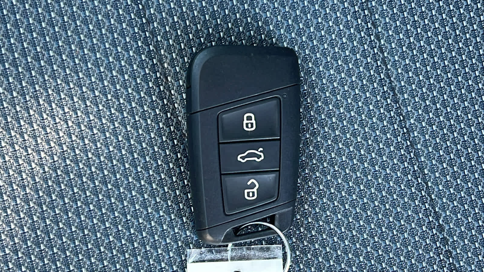 Used 2025 Volkswagen Taos S image 29