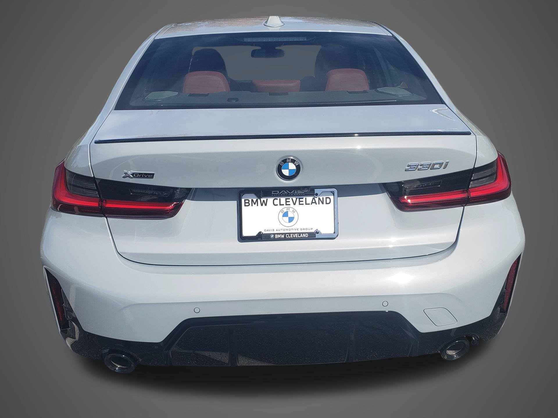 New 2026 BMW 330i xDrive Sedan w/ M Sport Package AWD/4WD image 7