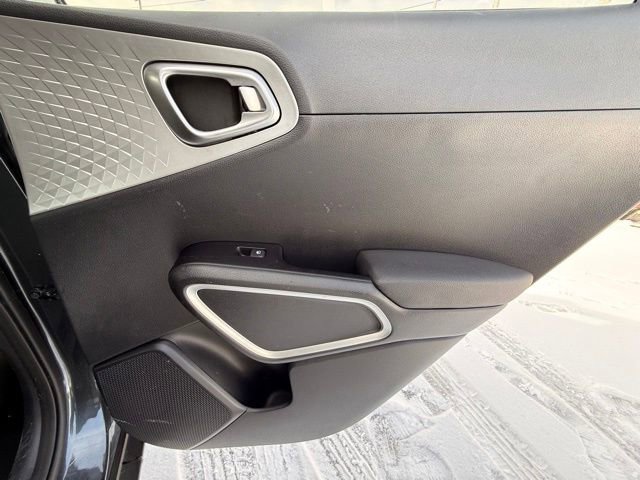 Used 2023 Kia Soul LX w/ Option Group 015 image 36