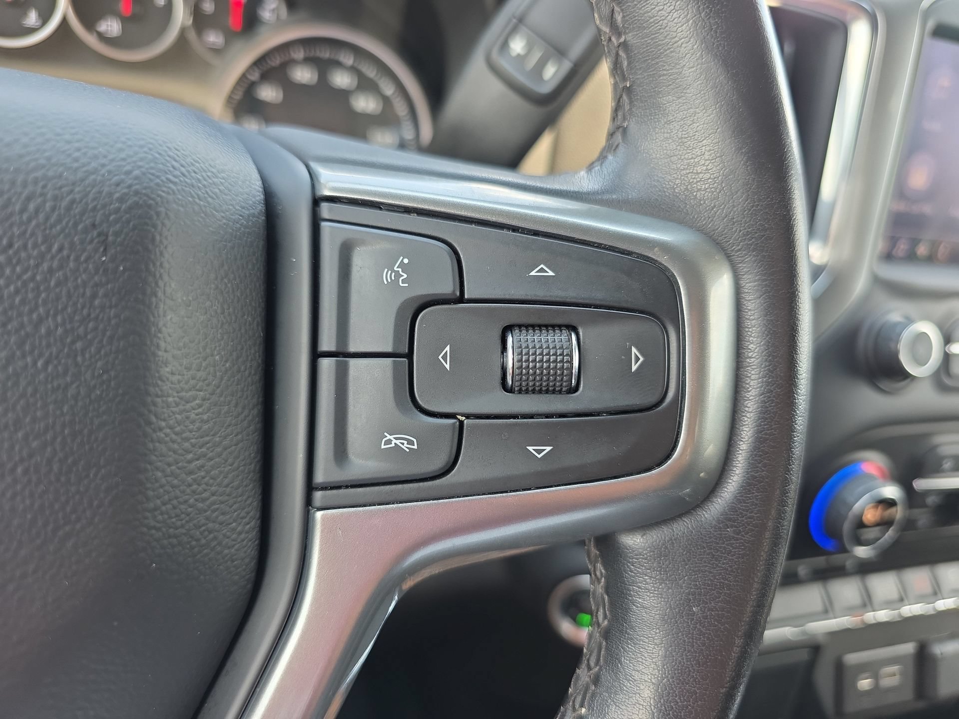 Used 2022 Chevrolet Silverado 1500 RST AWD/4WD image 20