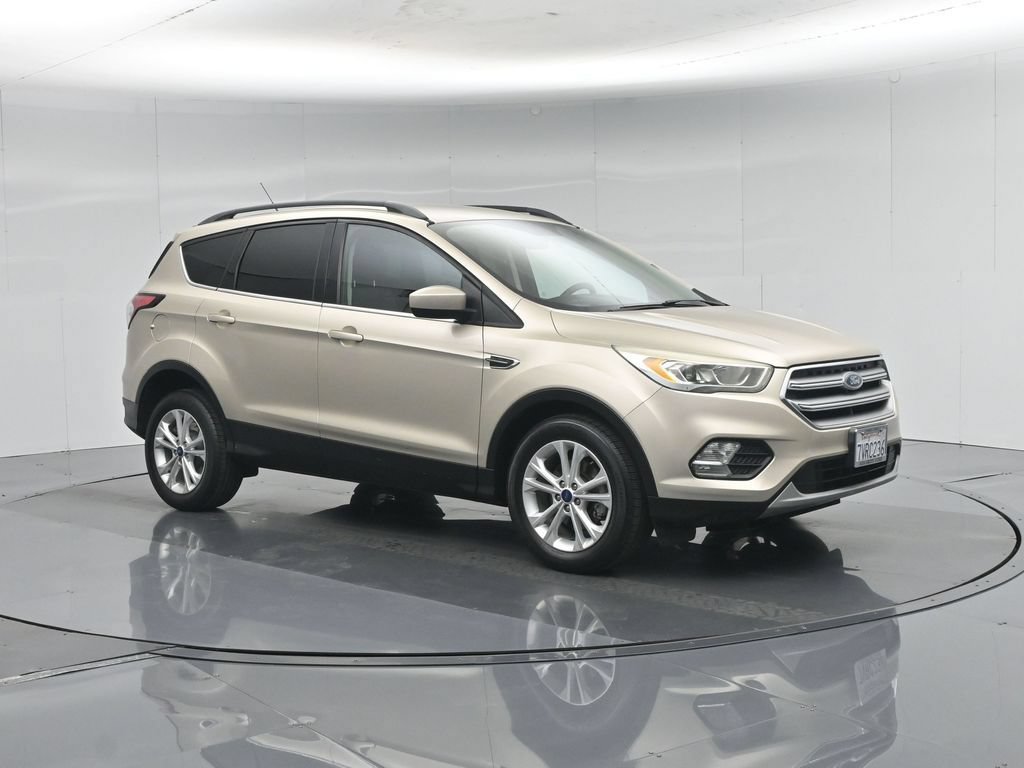 Certified 2017 Ford Escape SE w/ Equipment Group 201A FWD image 26
