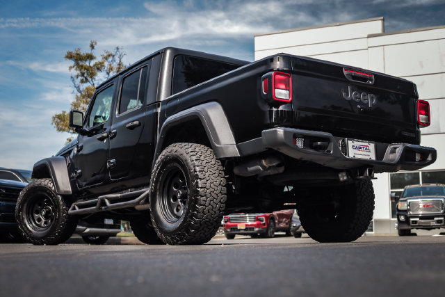 Used 2020 Jeep Gladiator Sport w/ Quick Order Package 24S AWD/4WD image 3