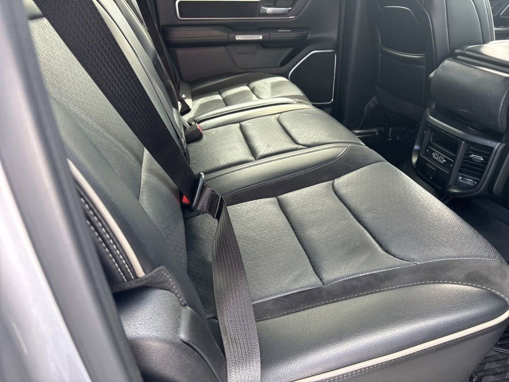 Used 2019 RAM 1500 Laramie AWD/4WD image 30