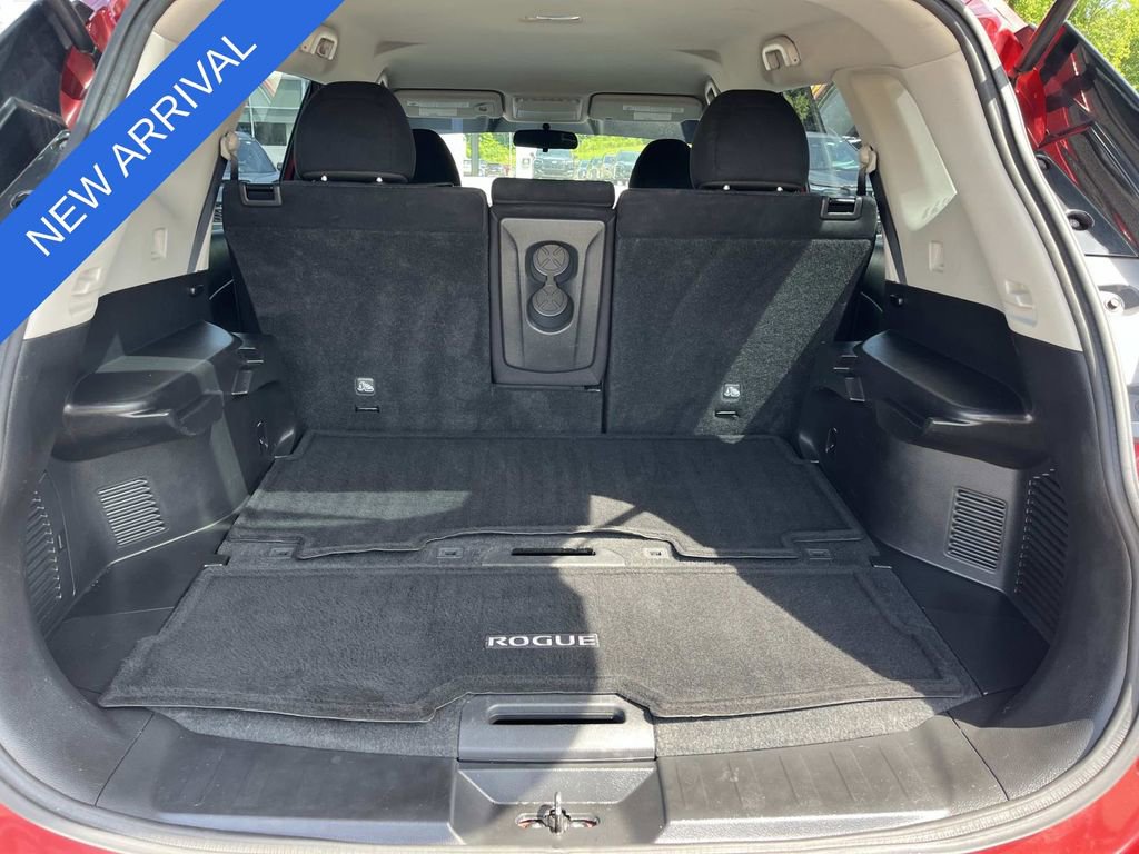 Used 2015 Nissan Rogue S AWD/4WD image 19