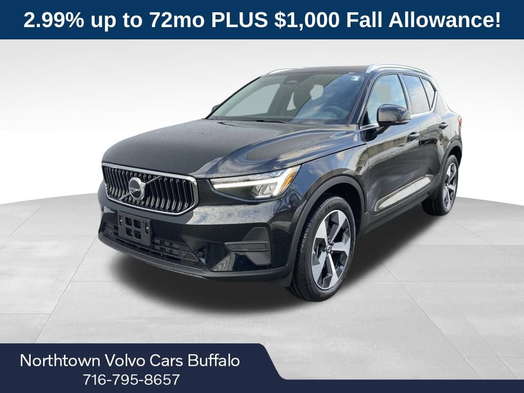 New 2025 Volvo XC40 B5 Core w/ Protection Package Premier