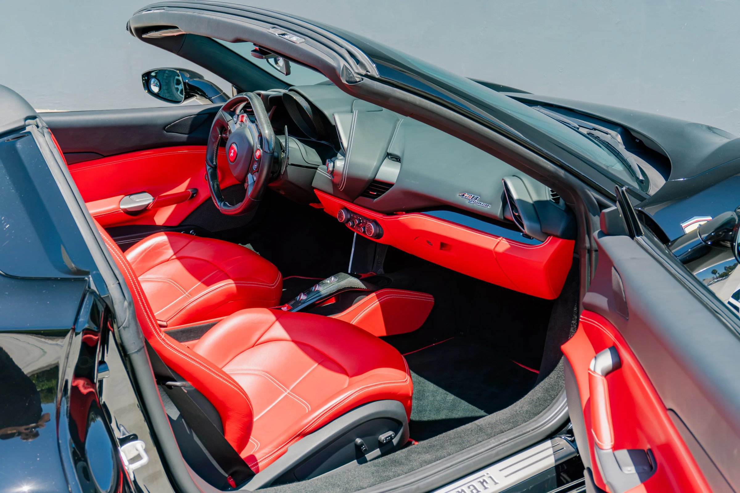 Used 2018 Ferrari 488 Spider RWD image 59