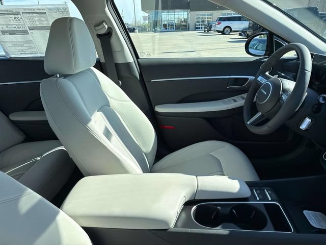 New 2026 Hyundai Sonata SEL FWD image 14