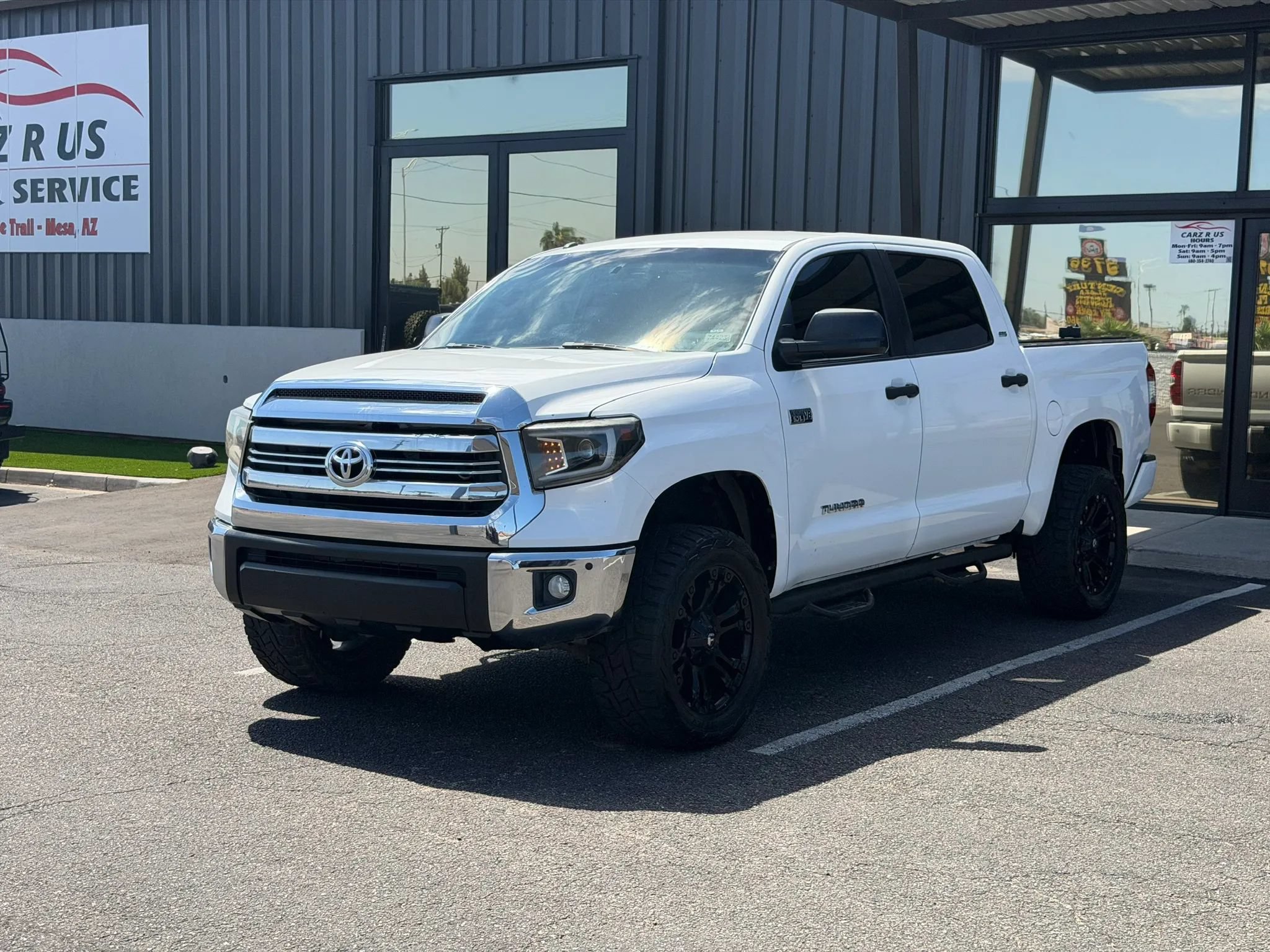 Used 2016 Toyota Tundra SR5 w/ SR5 Upgrade Package