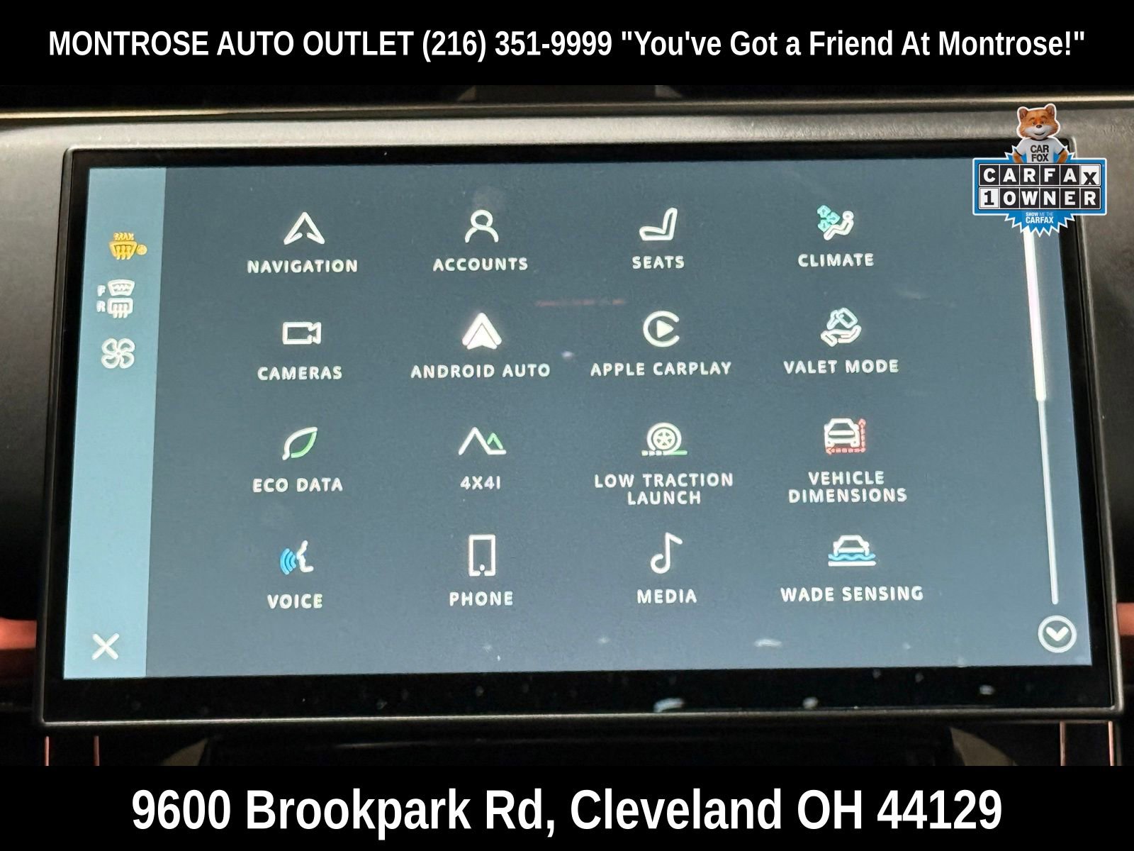 Used 2024 Land Rover Range Rover Sport SE image 25