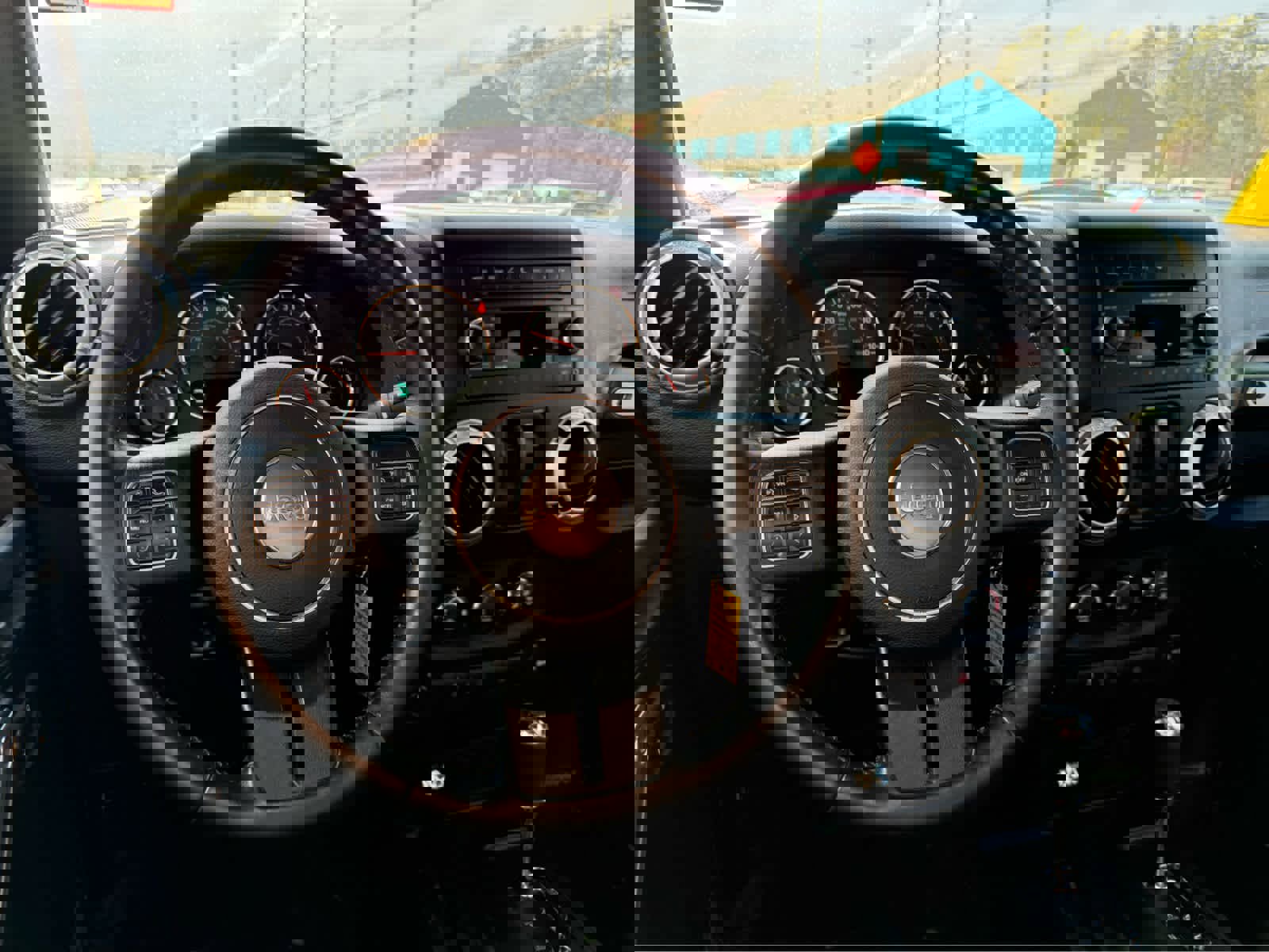 Used 2018 Jeep Wrangler Sahara w/ Connectivity Group image 17