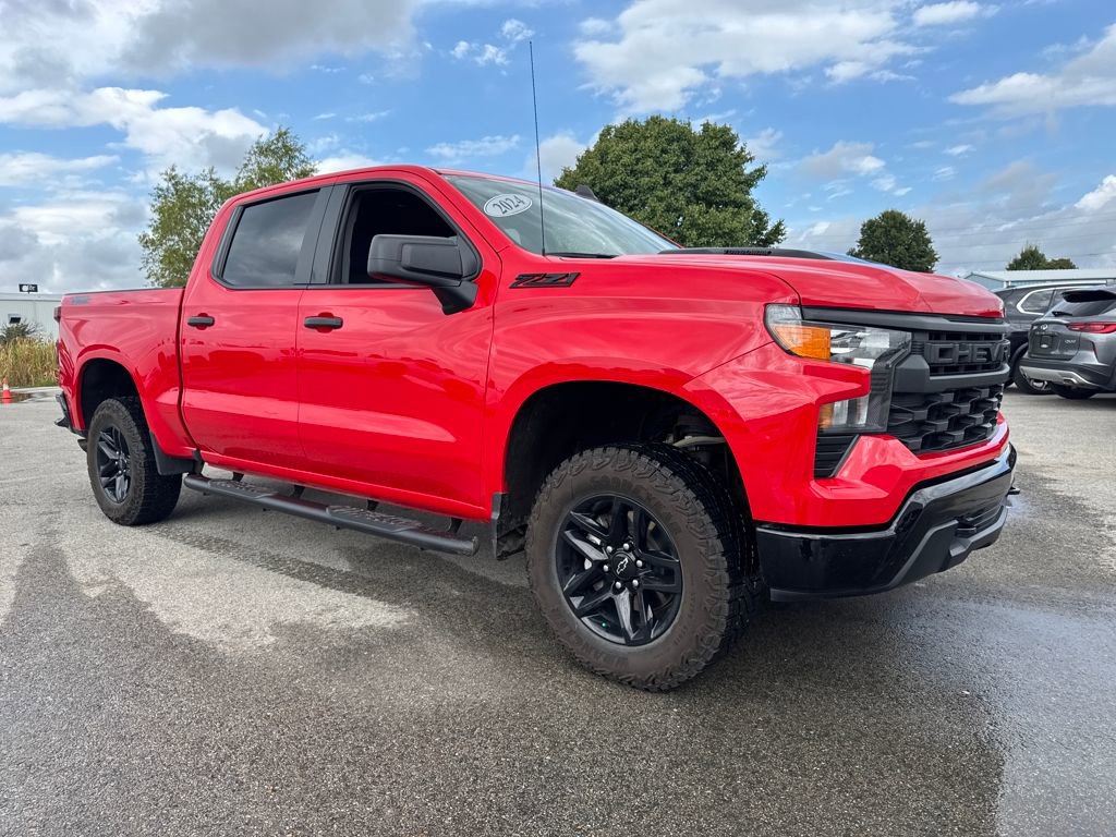 Used 2024 Chevrolet Silverado 1500 Custom Trail Boss w/ Dark Appearance Package image 7