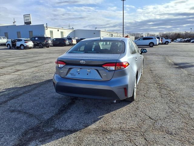 Used 2025 Toyota Corolla LE image 22