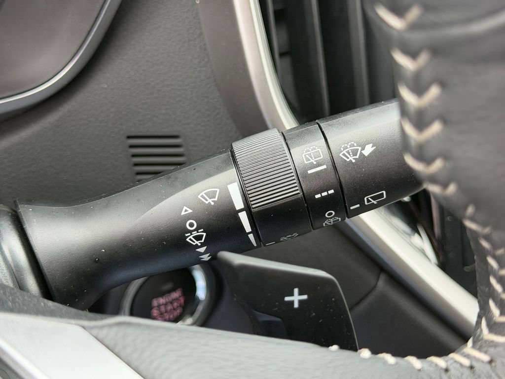 Used 2025 Subaru Ascent Limited AWD/4WD image 36