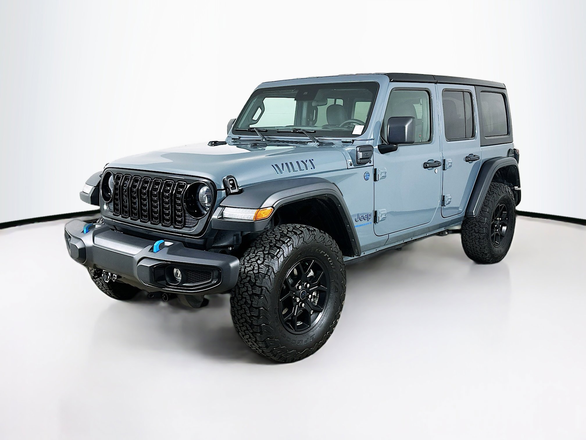 Used 2024 Jeep Wrangler Willys image 3