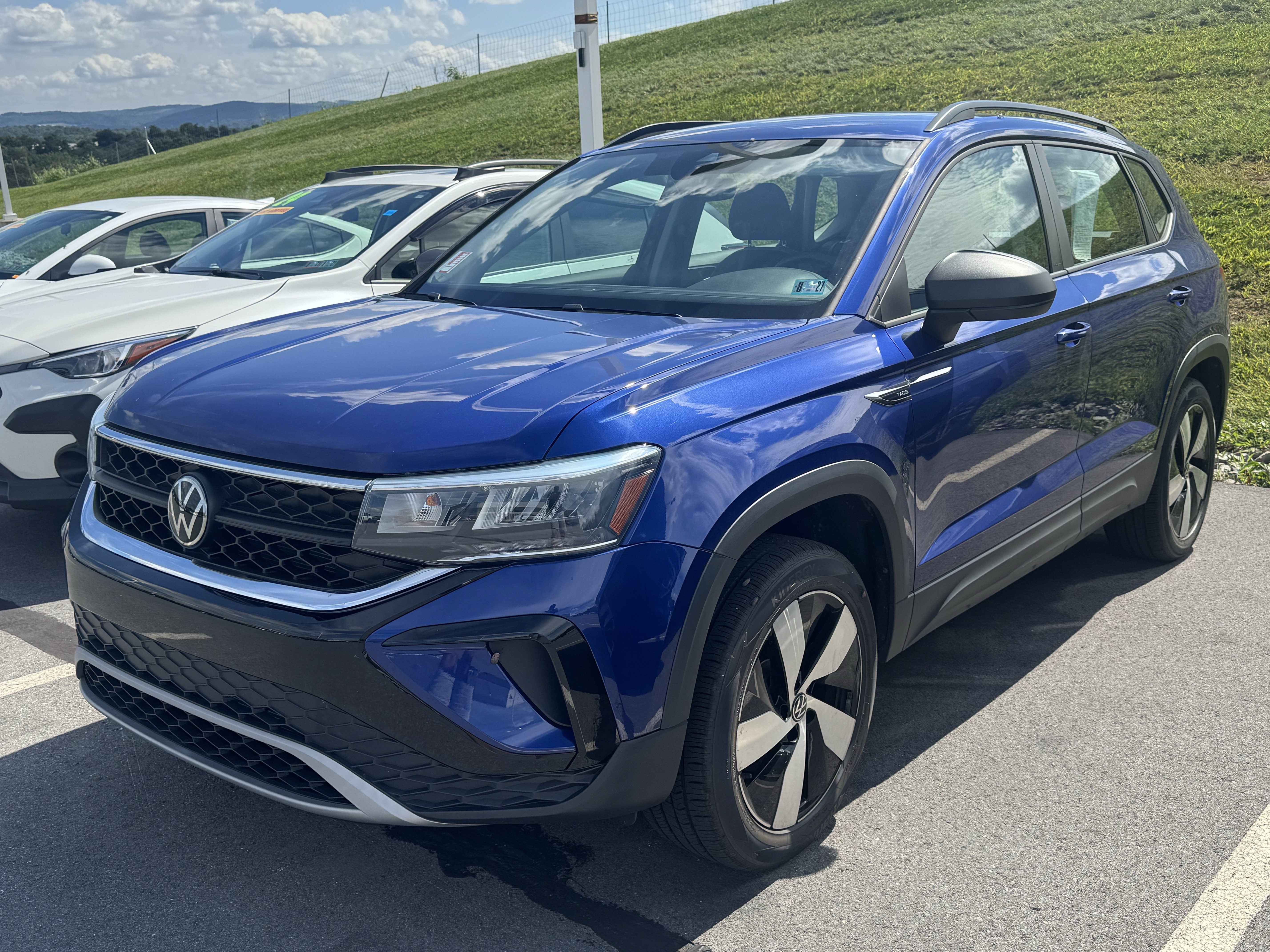 Used 2023 Volkswagen Taos S AWD/4WD image 3