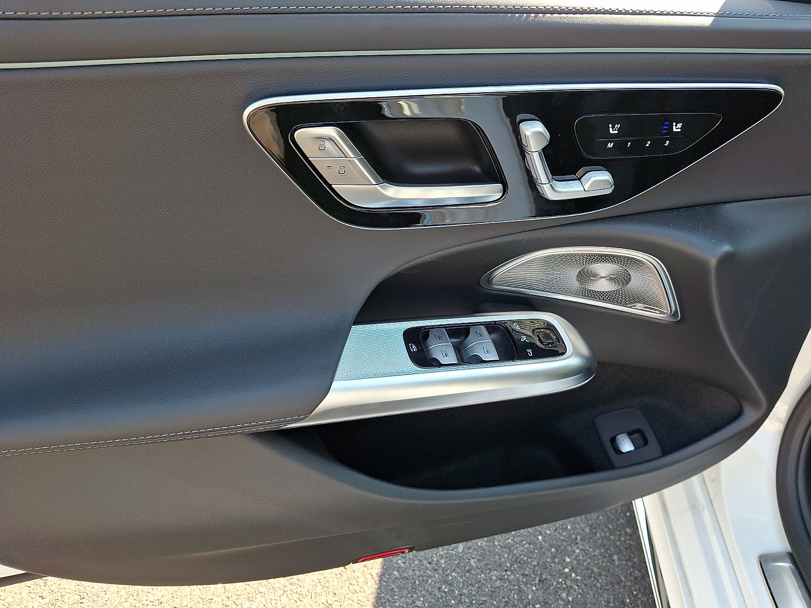 New 2026 Mercedes-Benz E 350 4MATIC Sedan image 10