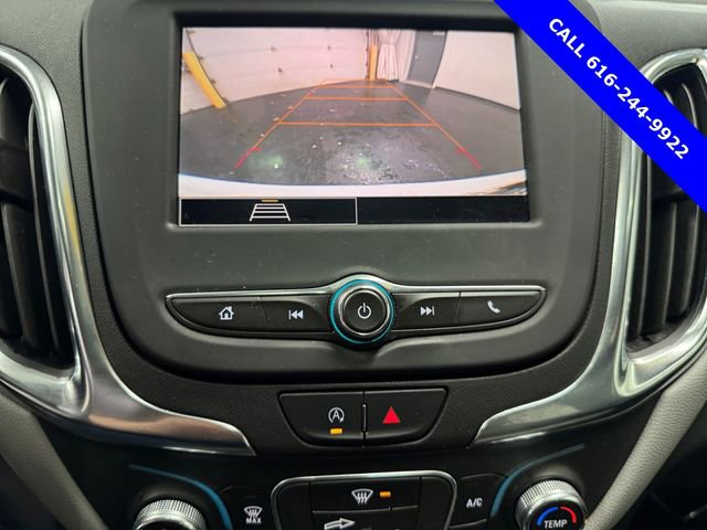 Used 2022 Chevrolet Equinox LS w/ LS Convenience Package image 17