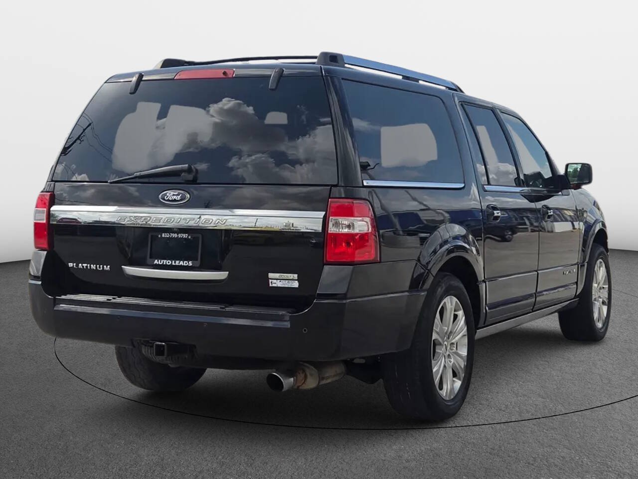 Used 2016 Ford Expedition EL Platinum RWD image 4