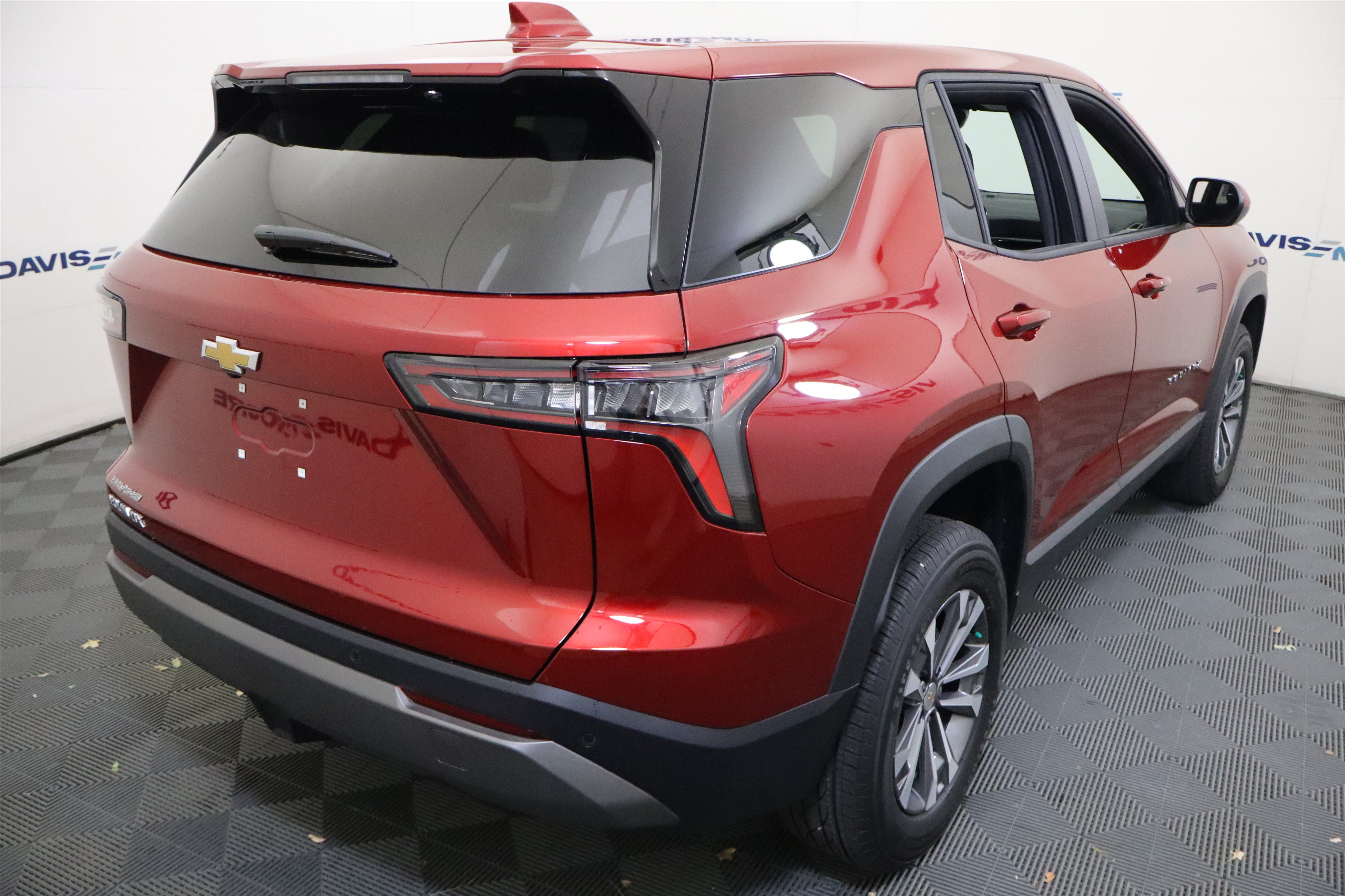 New 2027 Chevrolet Equinox LT FWD image 6