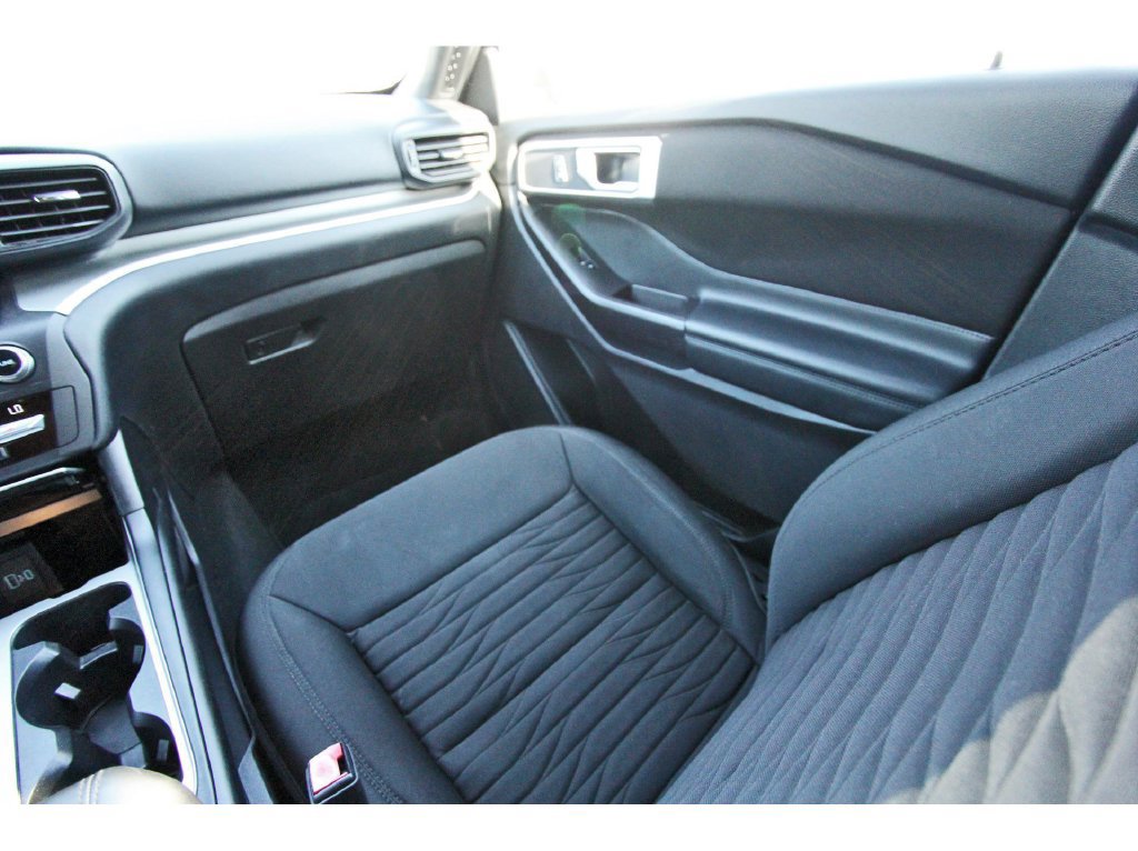 Used 2020 Ford Explorer XLT RWD image 12