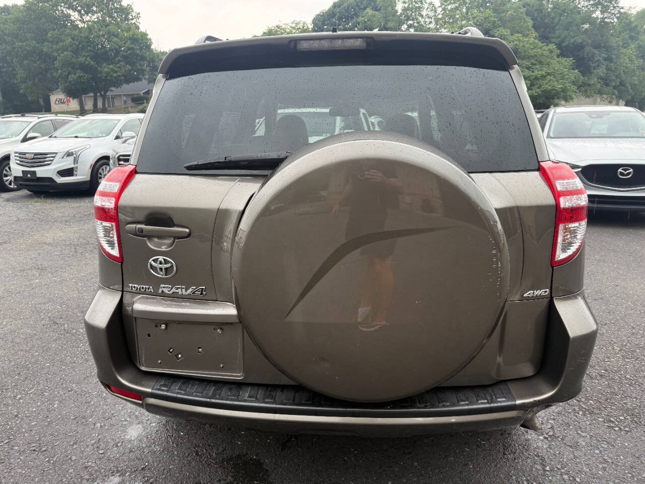 Used 2010 Toyota RAV4 Limited AWD/4WD image 6