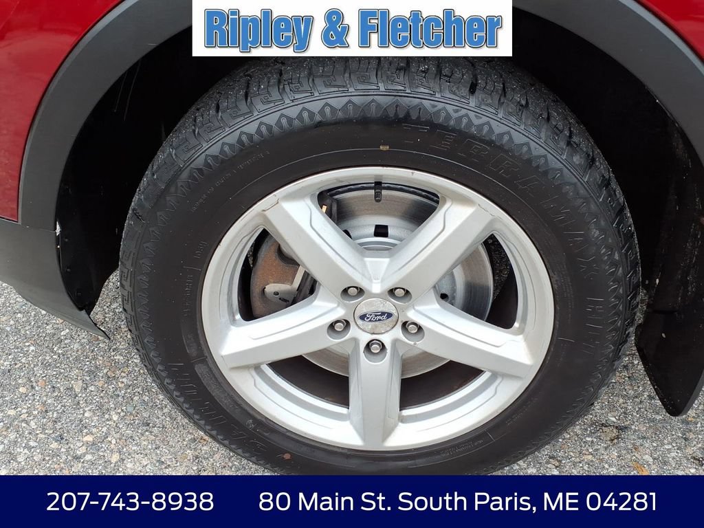 Used 2017 Ford Explorer XLT w/ Equipment Group 202A AWD/4WD image 10