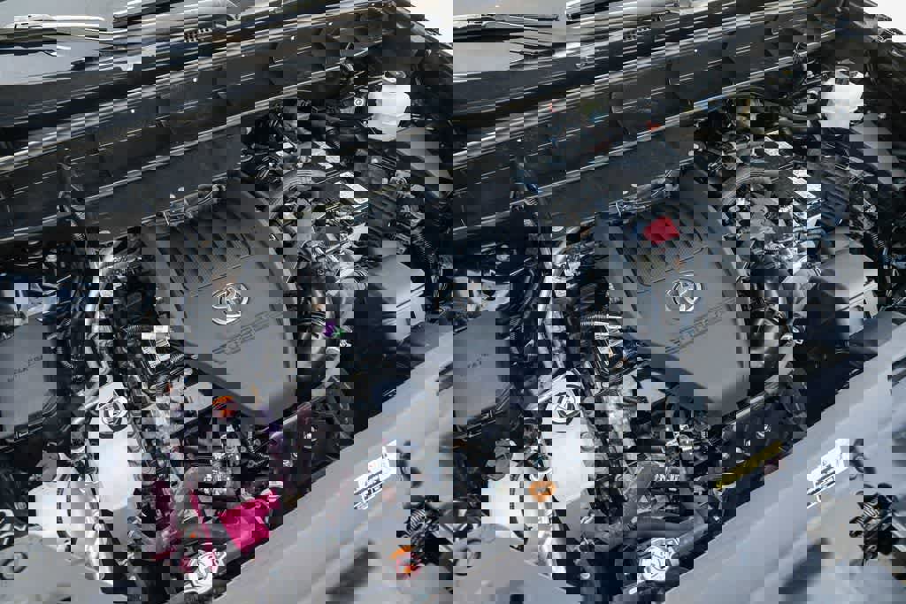 Used 2023 Toyota Highlander LE image 29