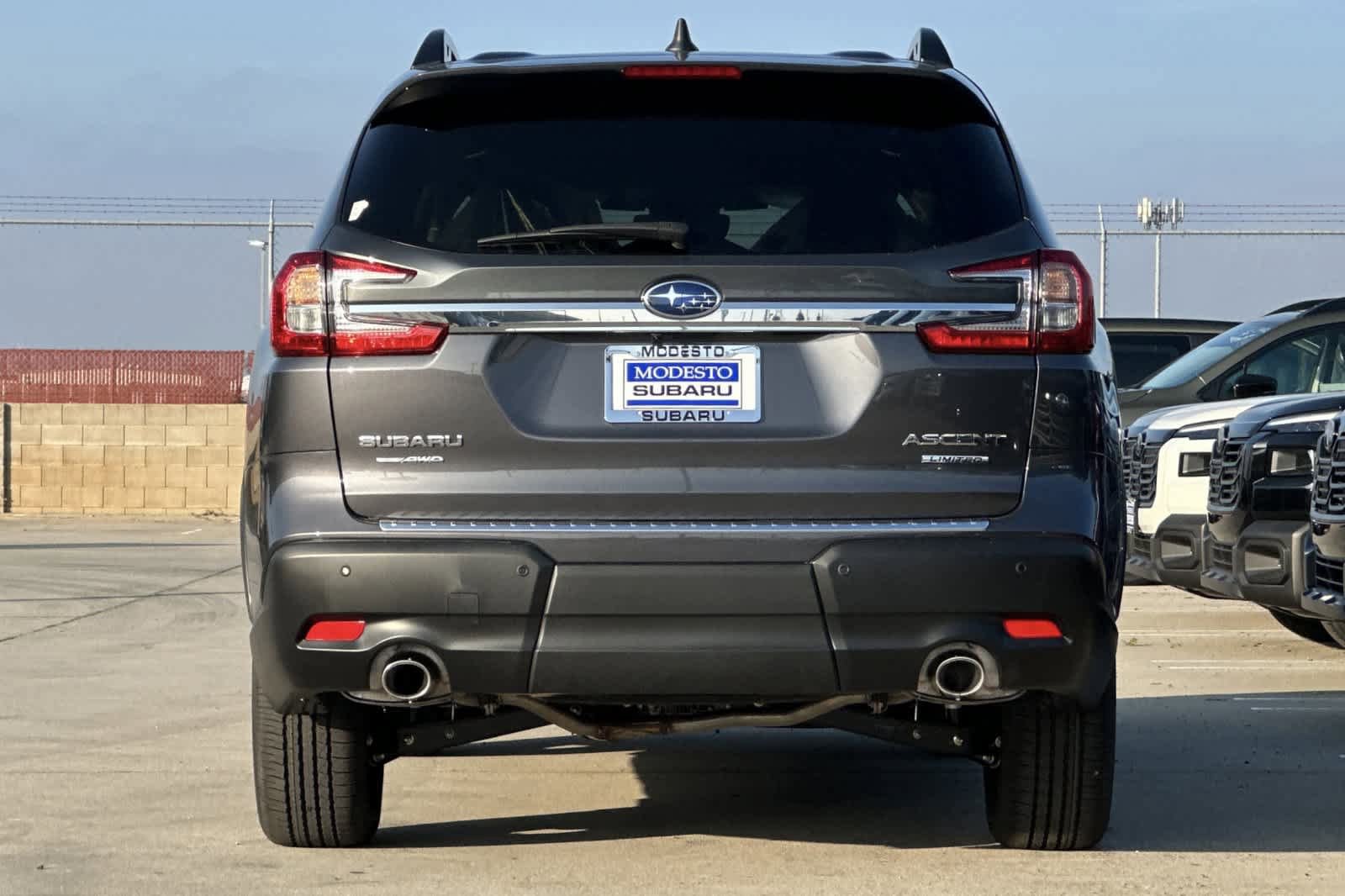New 2026 Subaru Ascent Limited w/ Popular Package #2 AWD/4WD image 4