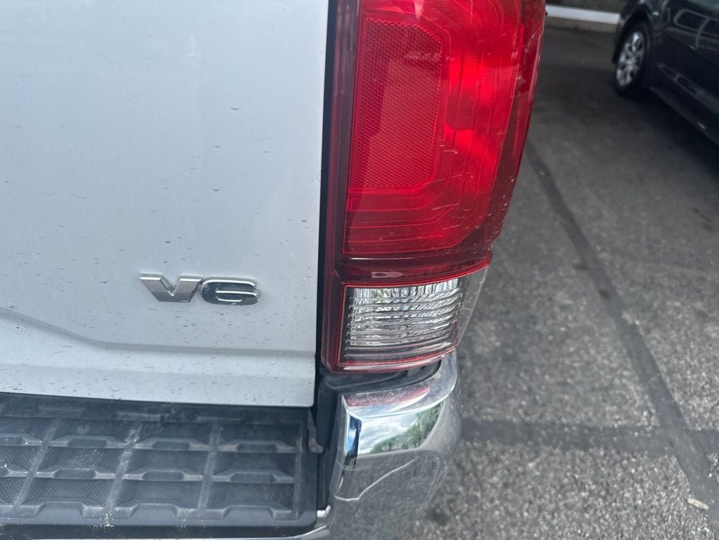 Used 2019 Toyota Tacoma SR5 AWD/4WD image 8