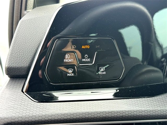 Used 2022 Volkswagen GTI SE image 17