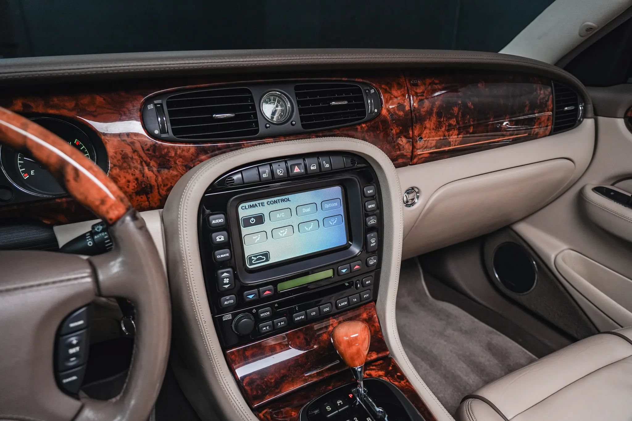 Used 2006 Jaguar XJ Vanden Plas RWD image 50