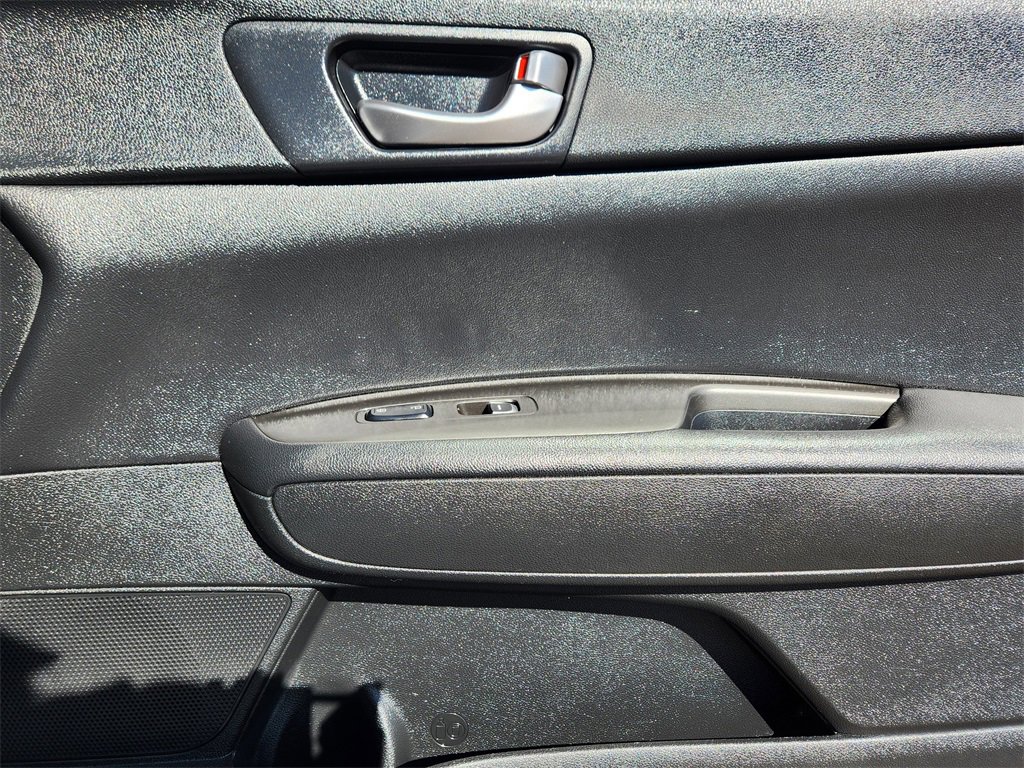 Used 2020 Kia Optima LX image 26