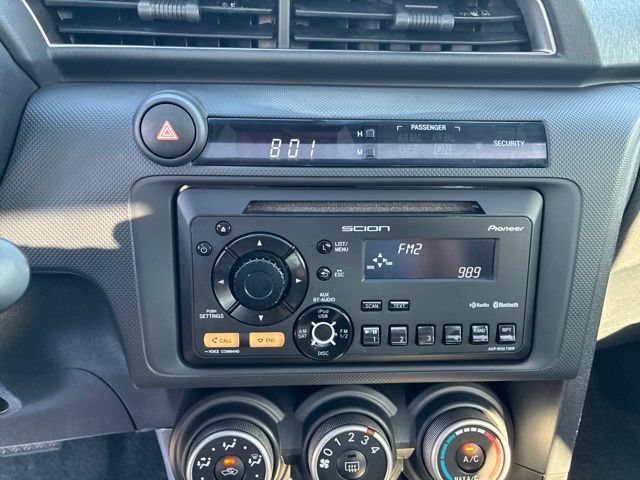 Used 2012 Scion tC FWD image 9