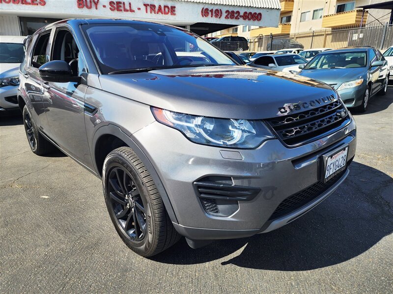 Used 2019 Land Rover Discovery Sport SE image 10