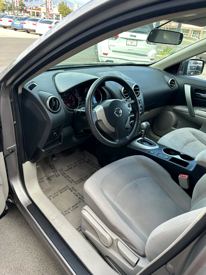 Used 2013 Nissan Rogue S image 11