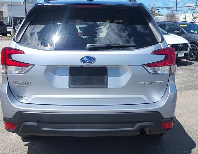 Certified 2024 Subaru Forester Premium AWD/4WD image 6