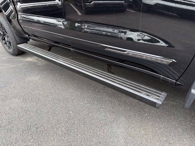 New 2026 Chevrolet Silverado 1500 High Country w/ Midnight Edition AWD/4WD image 17