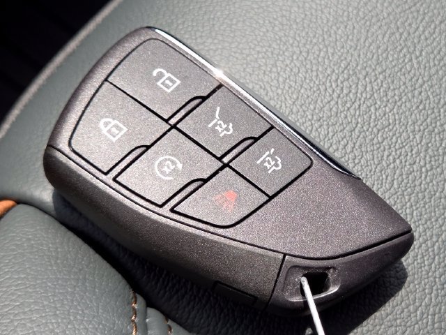New 2026 GMC Yukon XL AT4 w/ AT4 Premium Package AWD/4WD image 42