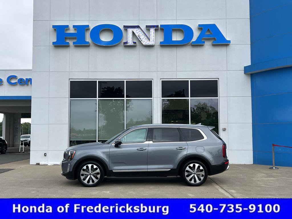 Used 2020 Kia Telluride S w/ S 8 Passenger Seating Package AWD/4WD video 1