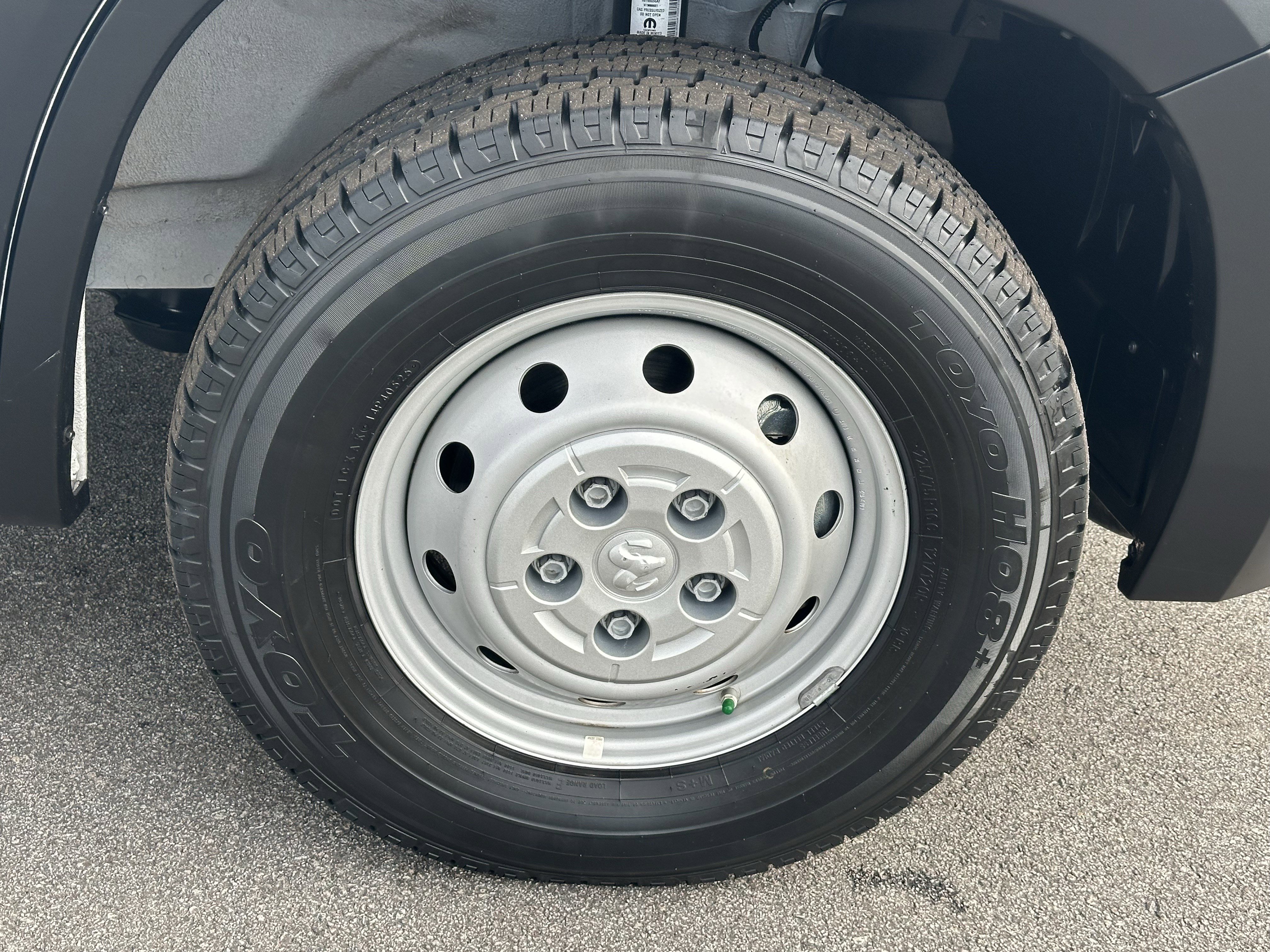 Used 2023 RAM ProMaster 3500 w/ Driver Convenience Group image 15