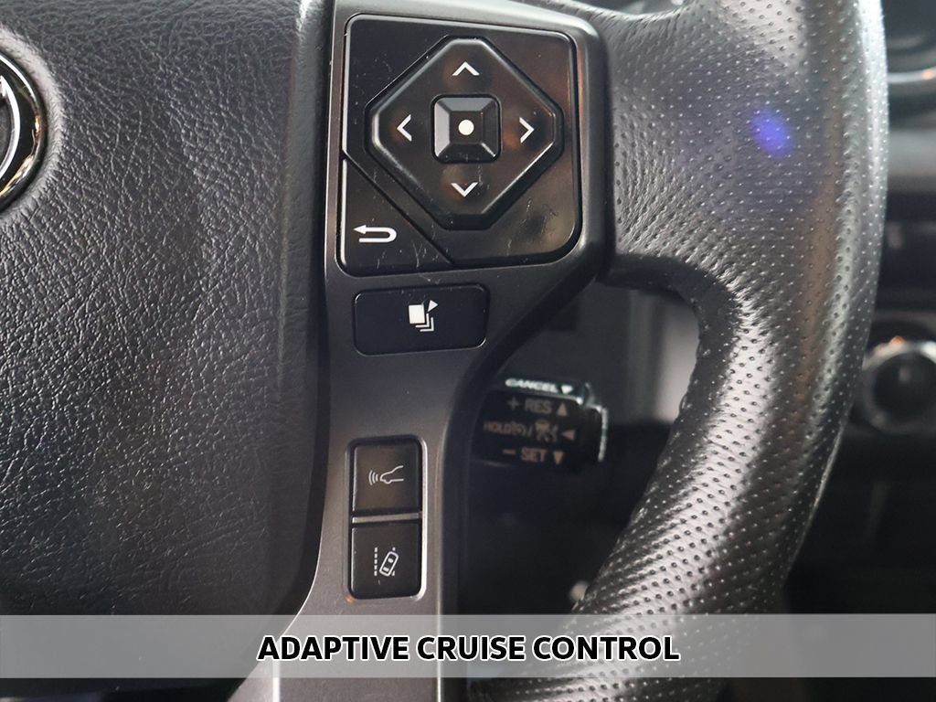 Used 2018 Toyota Tacoma TRD Sport AWD/4WD image 4