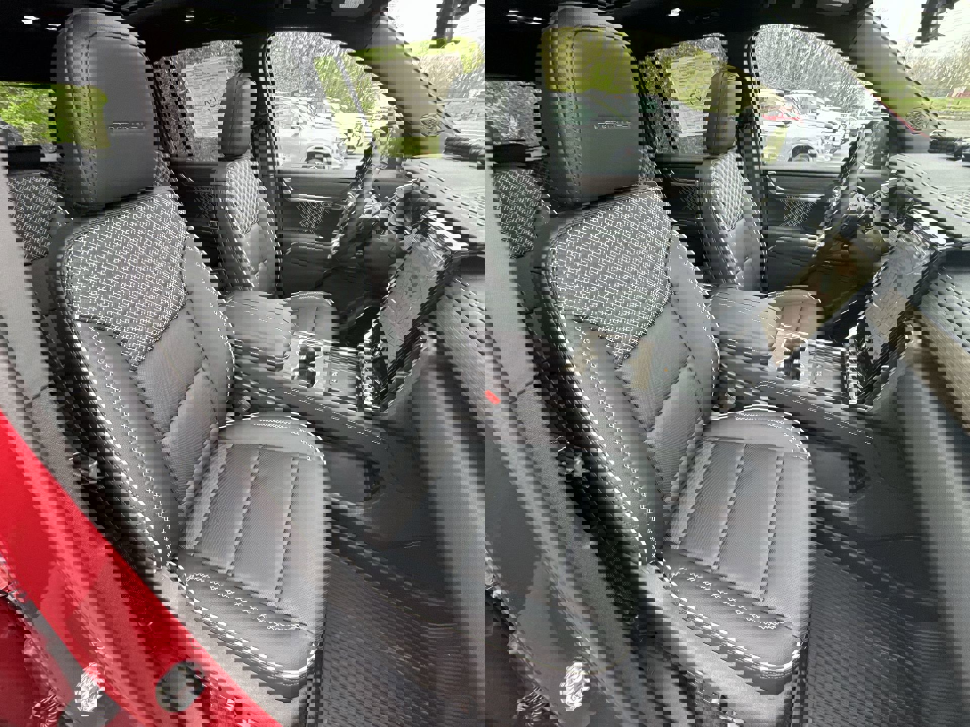 New 2026 GMC Acadia Denali w/ Super Cruise Package image 27