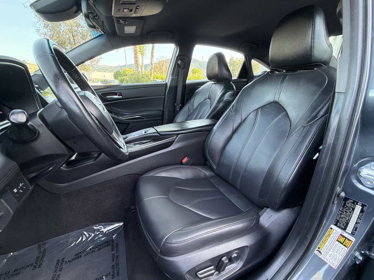 Used 2022 Toyota Avalon XLE image 20